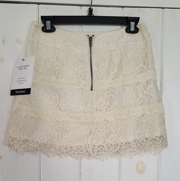 The Kooples Cream Lace Front Fold Mini Skirt Size 6 - Picture 4 of 11